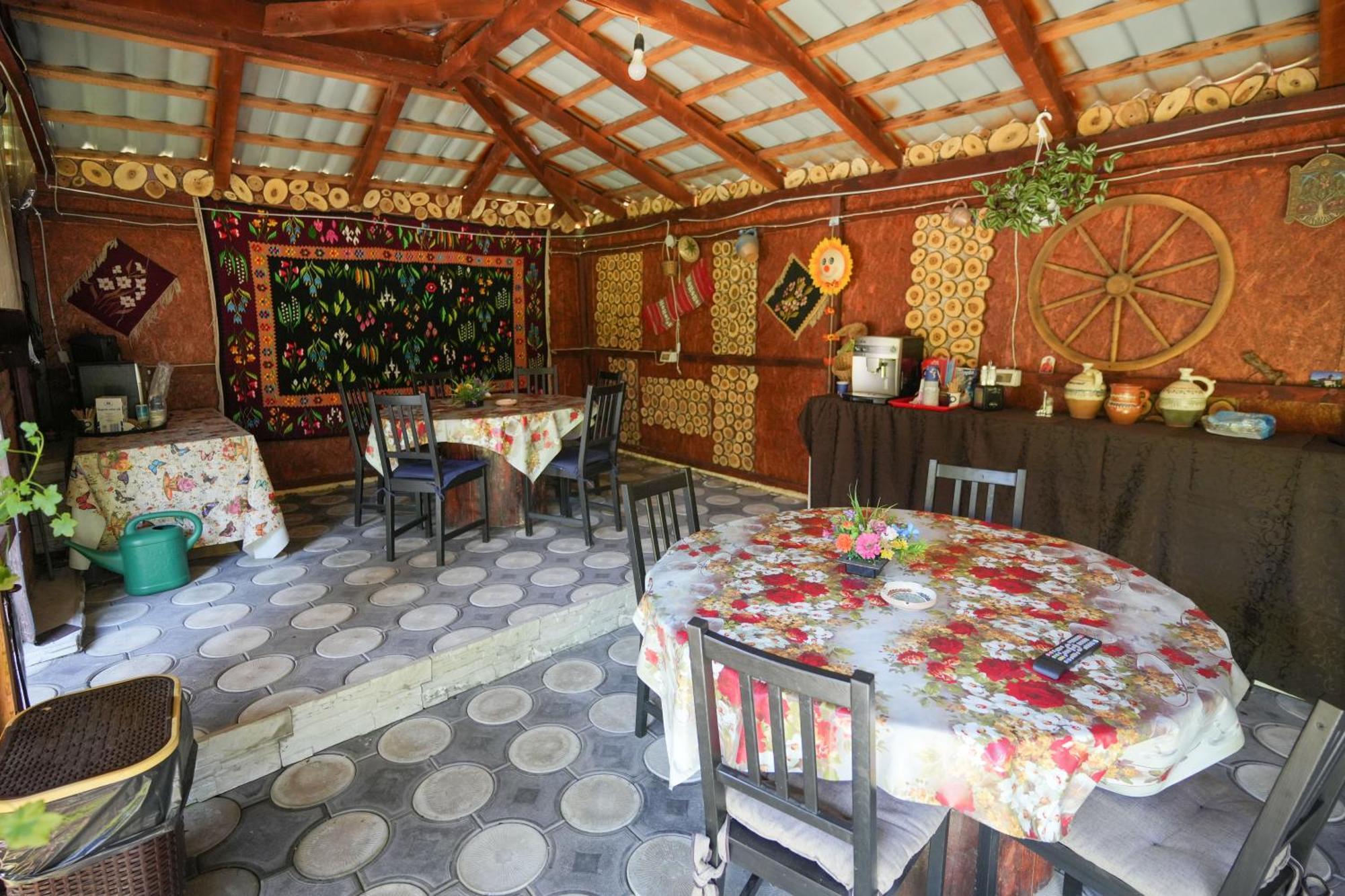Casa Ion Apartment Horezu Bagian luar foto